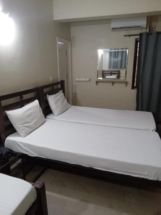 New Hotel Chilton Karachi Exterior foto